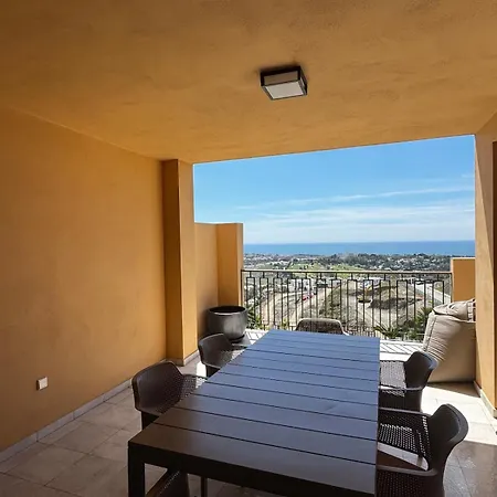 Lägenhet Bright With Breathtaking View Estepona