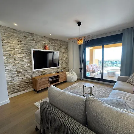 Lägenhet Bright With Breathtaking View Estepona