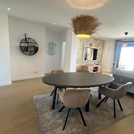 Apartman Bright With Breathtaking View *